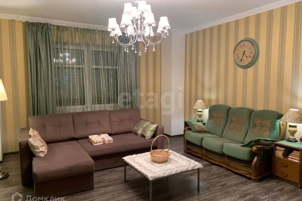 Сдаётся 2-комнатная квартира, 80 м²