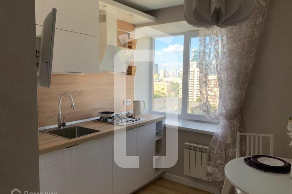 Сдаётся 1-комнатная квартира, 42 м²