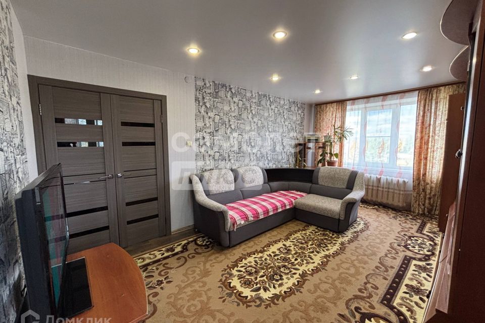 Продаётся 4-комнатная квартира, 70.3 м²