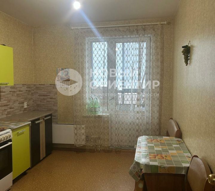 Продаётся 1-комнатная квартира, 42.4 м²