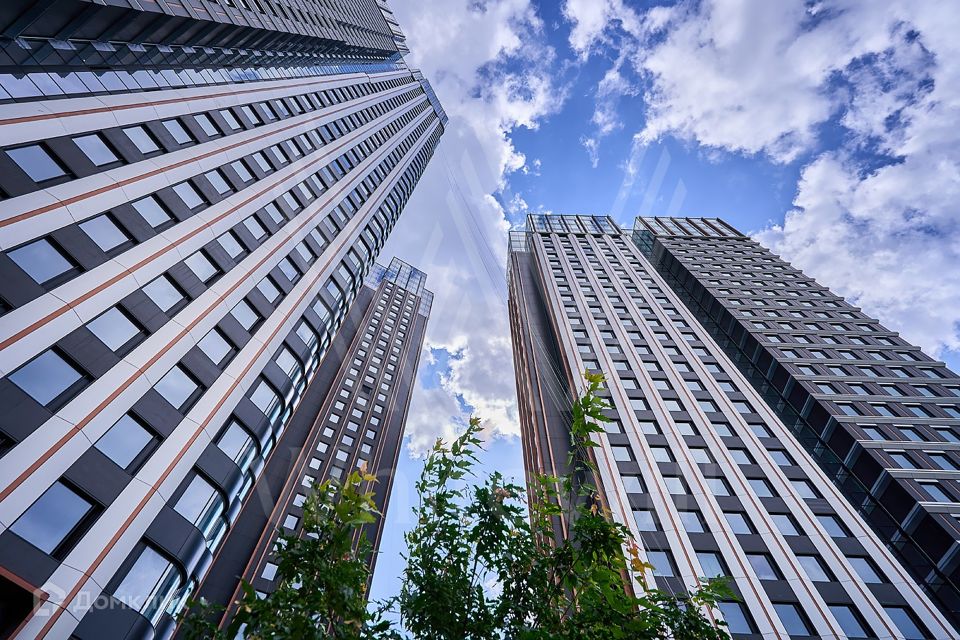 Продаётся 4-комнатная квартира, 103 м²