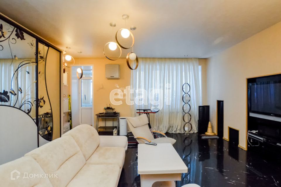 Продаётся 3-комнатная квартира, 92.6 м²
