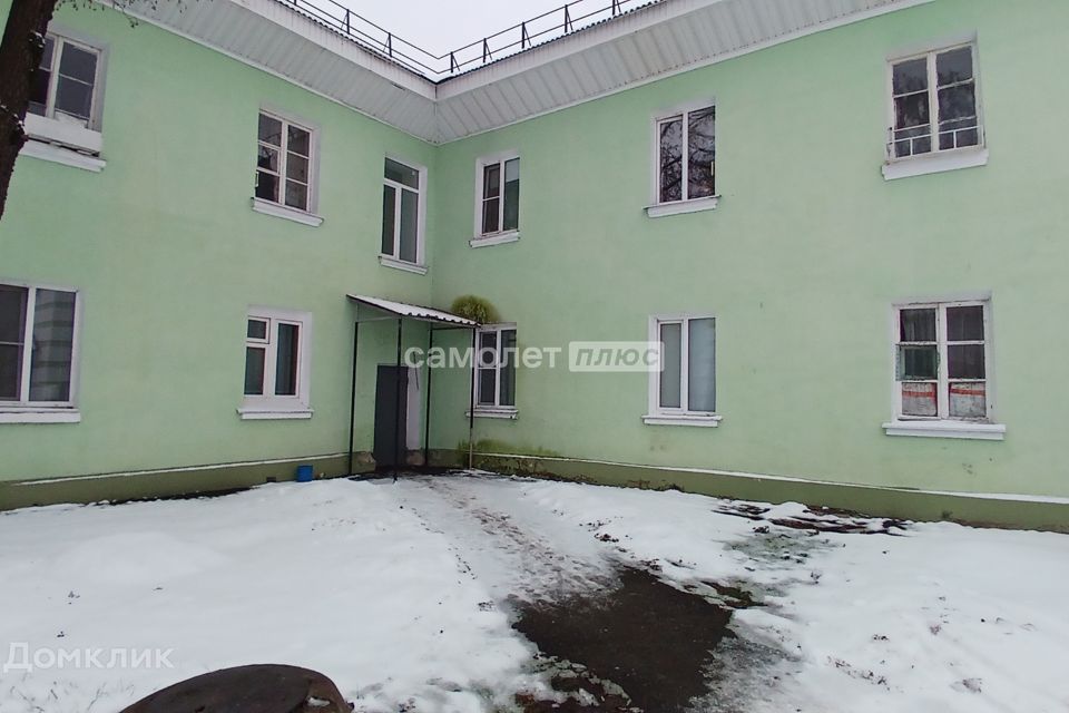 Продаётся комната в 3-комн. квартире, 18 м²