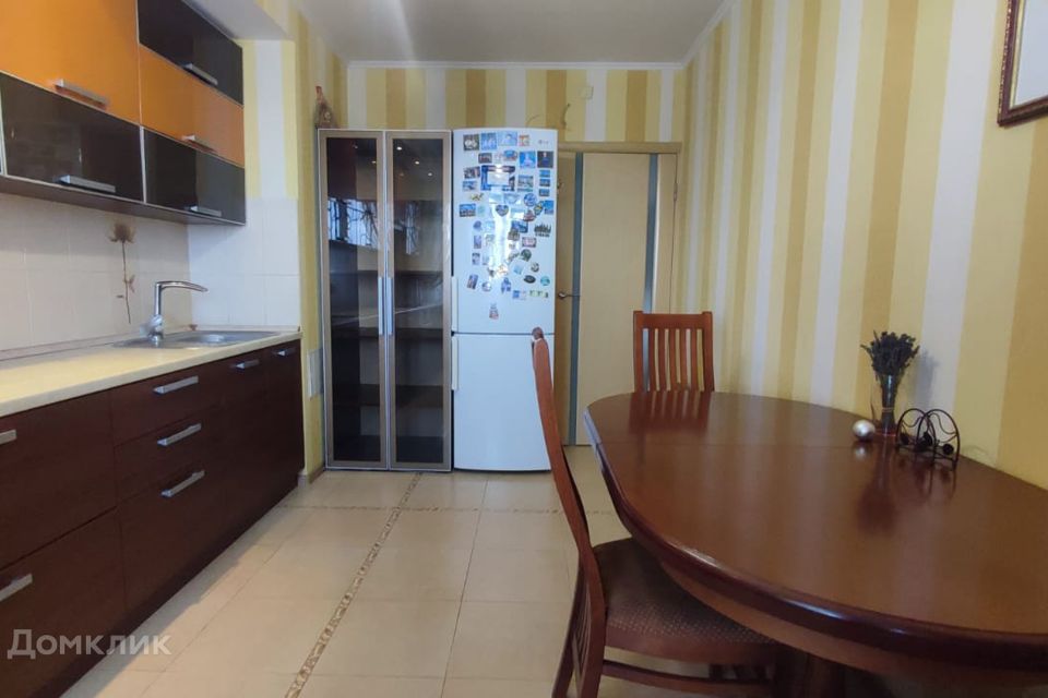 Продаётся 3-комнатная квартира, 82 м²