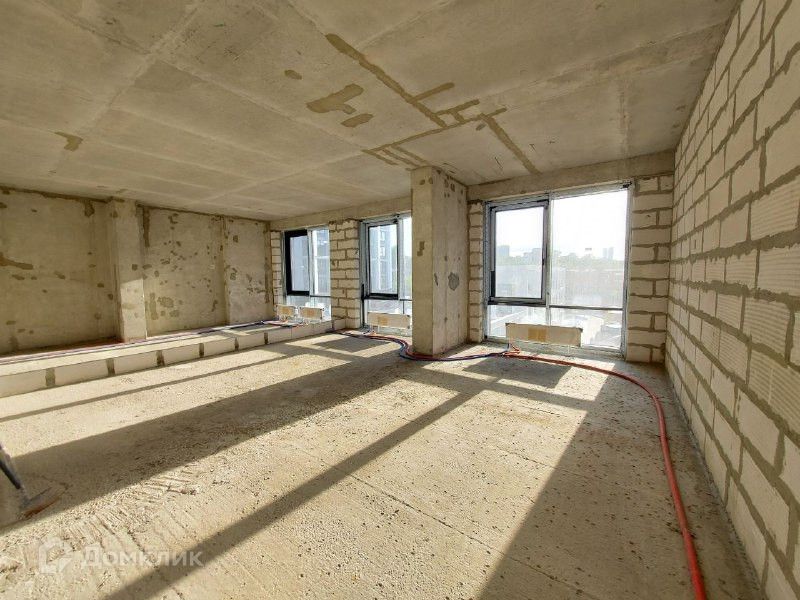 Продаётся 4-комнатная квартира, 152.4 м²