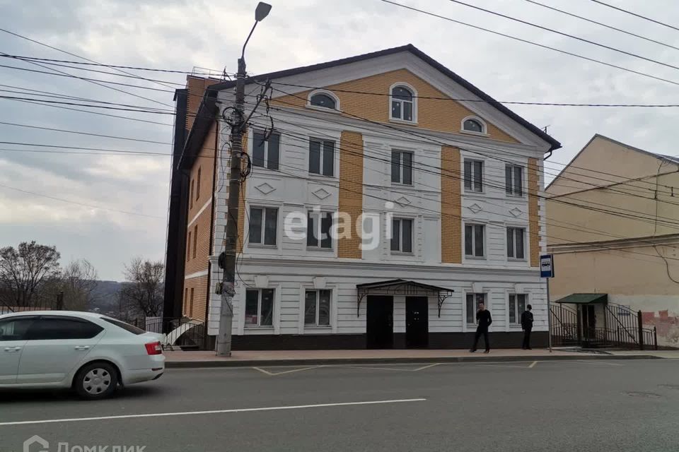 Продаётся 3-комнатная квартира, 93 м²