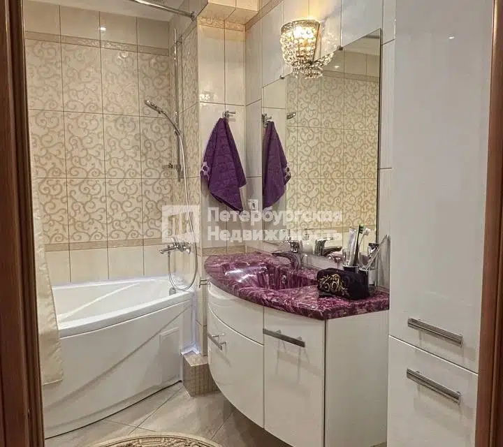 Продаётся 1-комнатная квартира, 41.7 м²