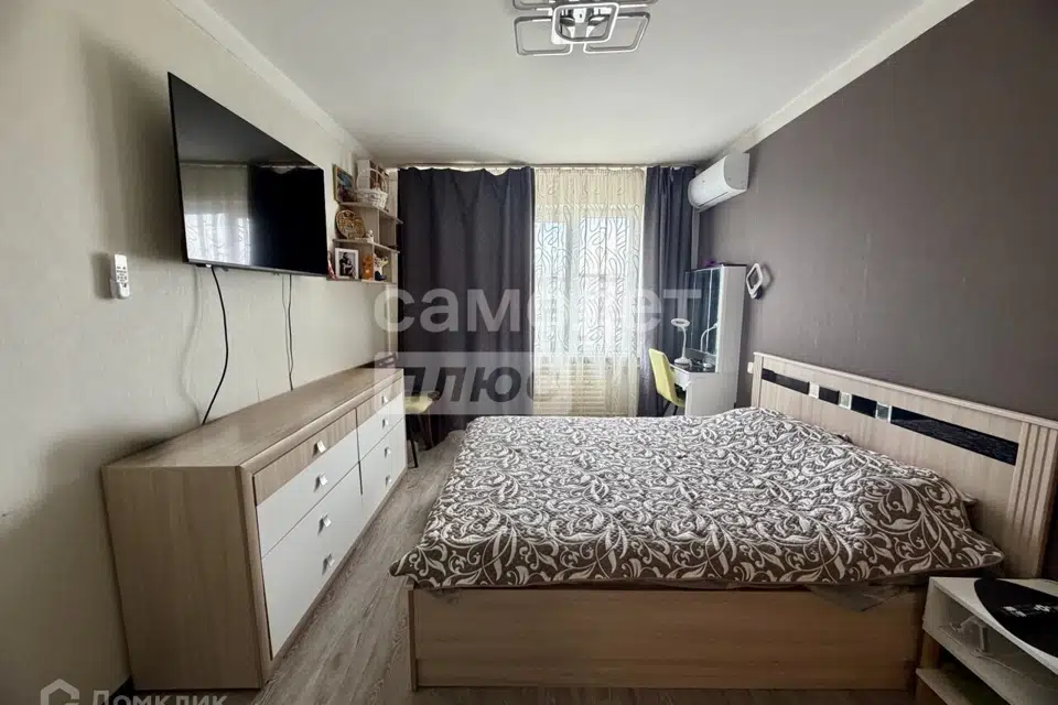 Продаётся 4-комнатная квартира, 67.7 м²