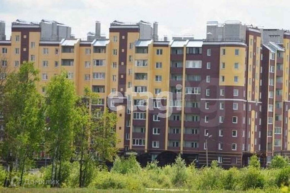 Продаётся 3-комнатная квартира, 133 м²