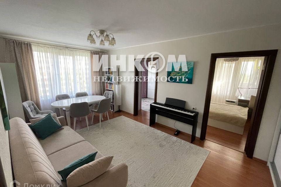 Продаётся 4-комнатная квартира, 62 м²