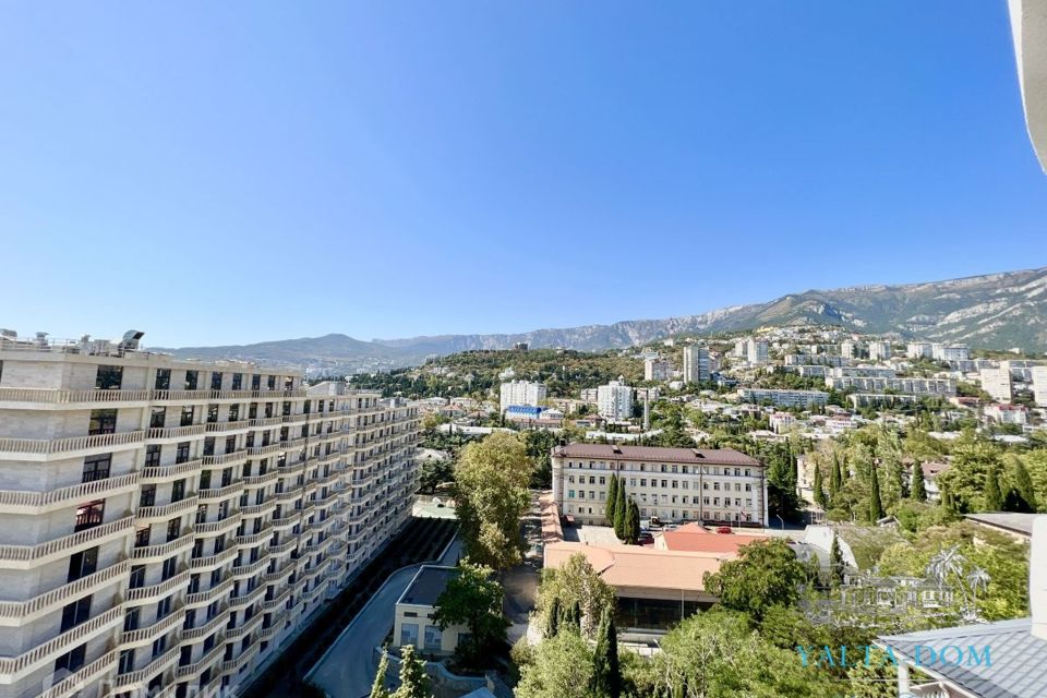 Продаётся 2-комнатная квартира, 74.6 м²