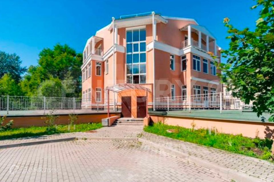 Продаётся 1-комнатная квартира, 58.2 м²