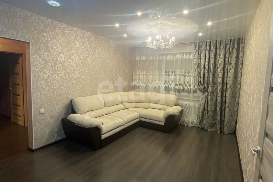 Продаётся 4-комнатная квартира, 96 м²