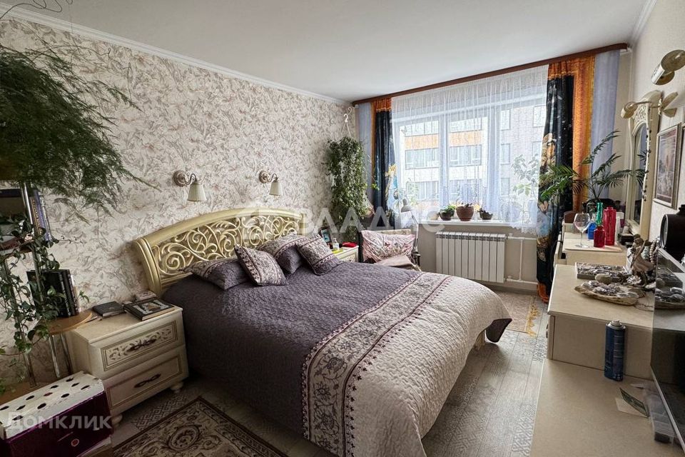Продаётся 4-комнатная квартира, 76 м²