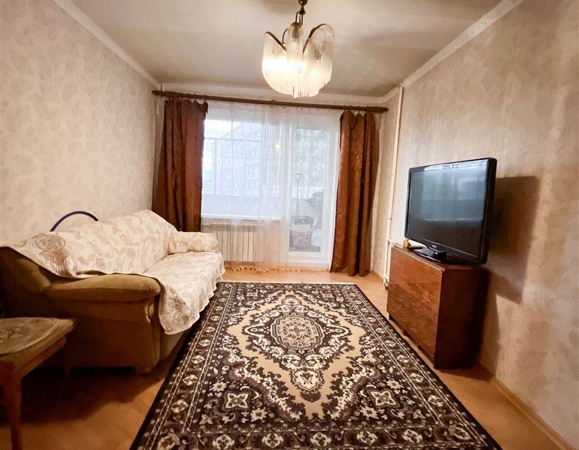 Продаётся 3-комнатная квартира, 59.5 м²