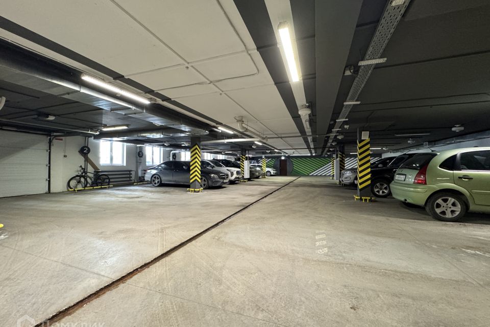 Продаётся машиноместо, 16.2 м²