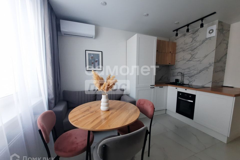 Продаётся 1-комнатная квартира, 41 м²