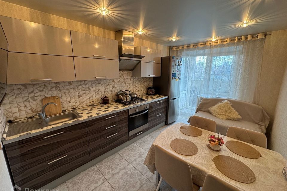 Продаётся 1-комнатная квартира, 42.4 м²