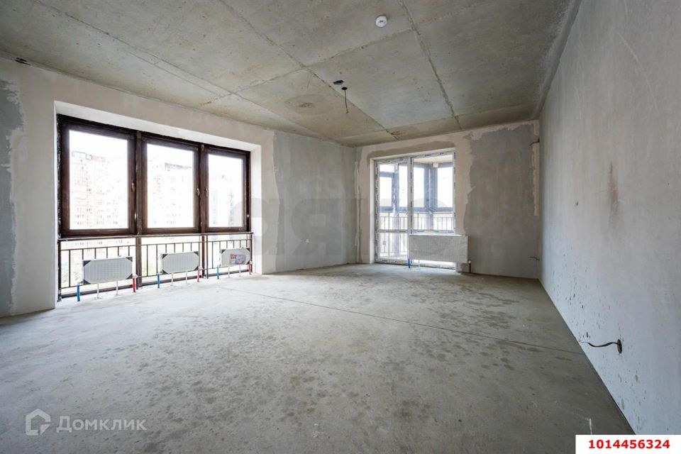 Продаётся 3-комнатная квартира, 115 м²