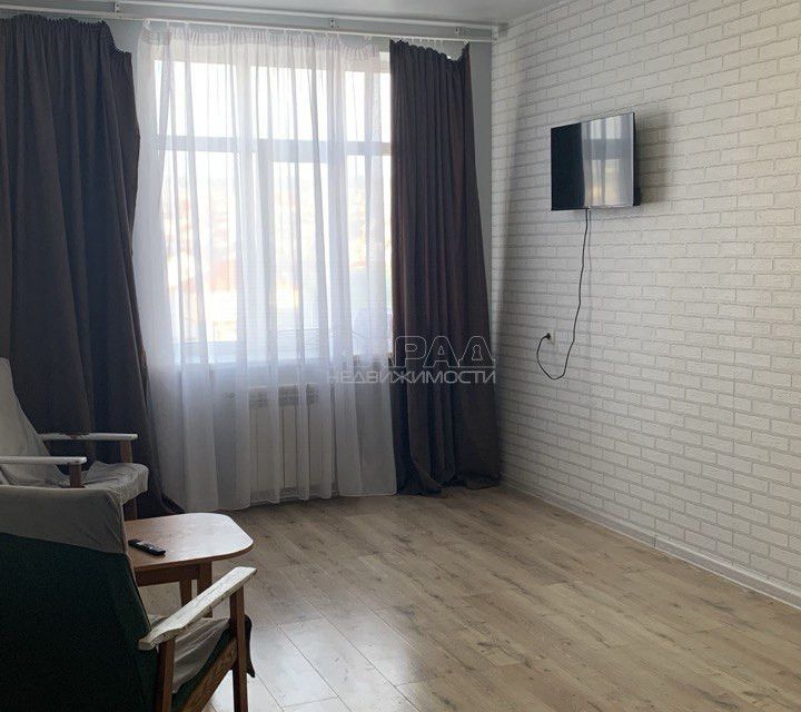 Продаётся 1-комнатная квартира, 42 м²