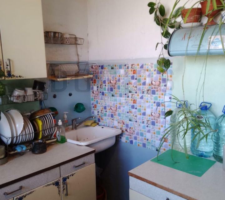 Продаётся комната в 5-комн. квартире, 11.2 м²
