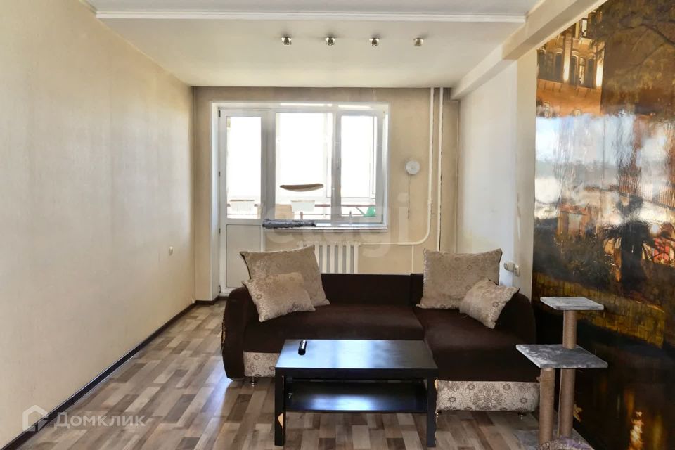 Продаётся 2-комнатная квартира, 61.8 м²