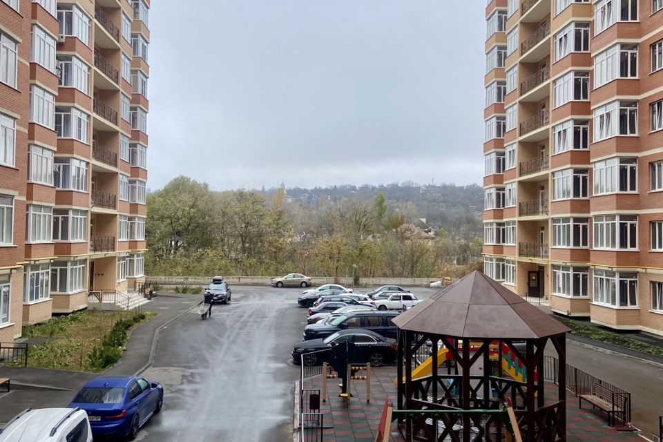 Продаётся 1-комнатная квартира, 50.4 м²