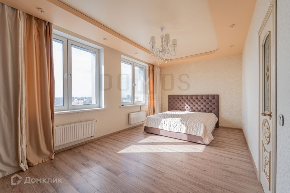 Продаётся 2-комнатная квартира, 82.7 м²