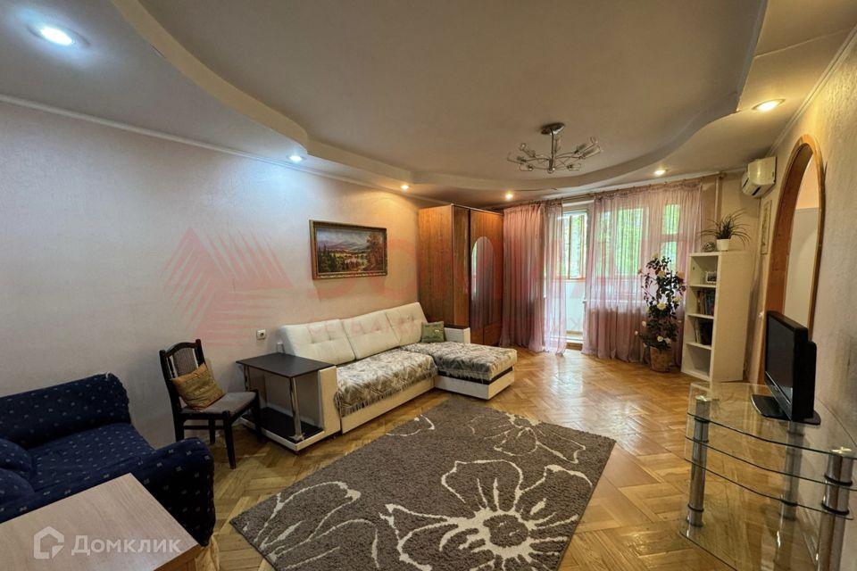 Продаётся 1-комнатная квартира, 37 м²