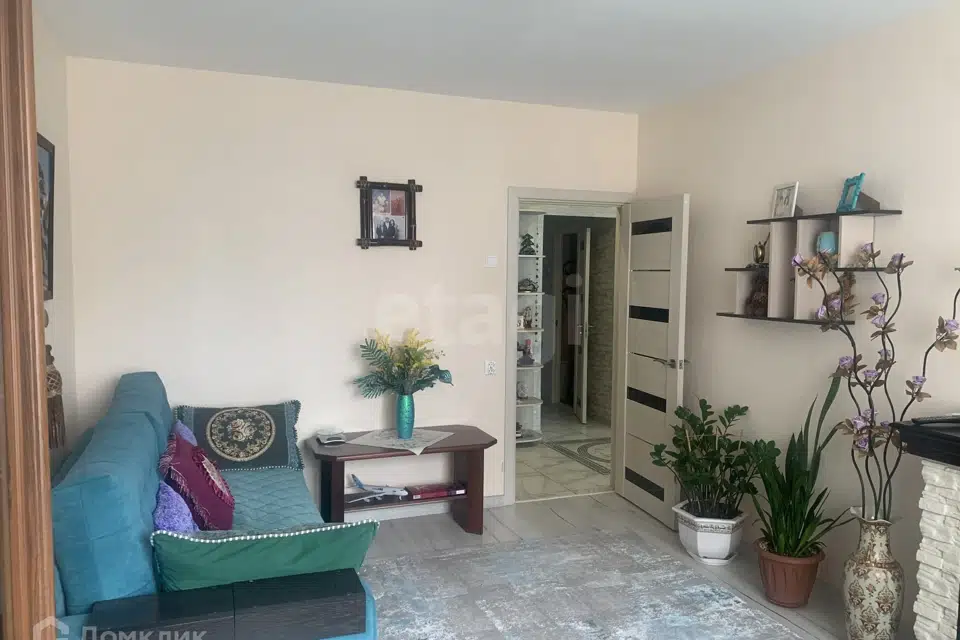 Продаётся 2-комнатная квартира, 57 м²