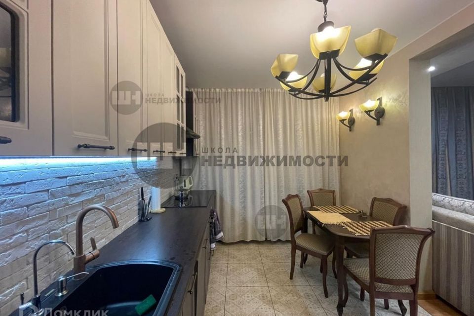 Продаётся 2-комнатная квартира, 54.6 м²