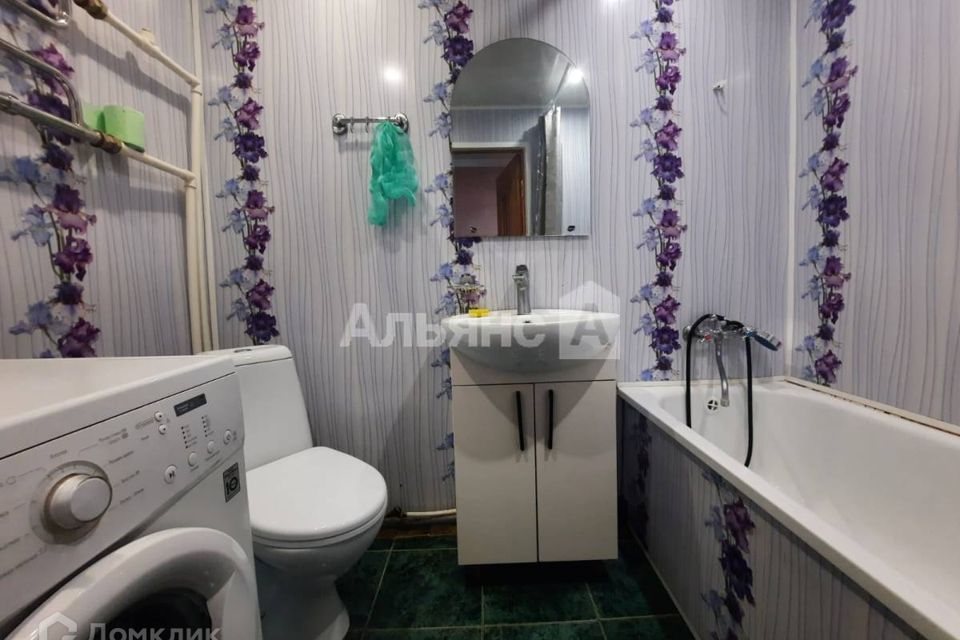 Продаётся 3-комнатная квартира, 61.7 м²