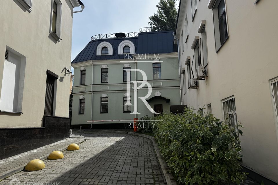 Продаётся 4-комнатная квартира, 170 м²