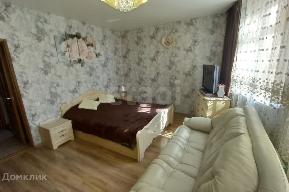 Продаётся 1-комнатная квартира, 38.3 м²