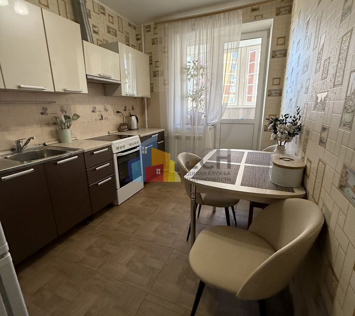 Продаётся 1-комнатная квартира, 41.2 м²