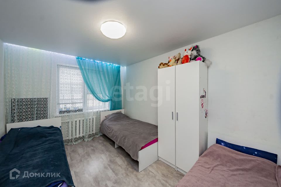 Продаётся 3-комнатная квартира, 60.5 м²