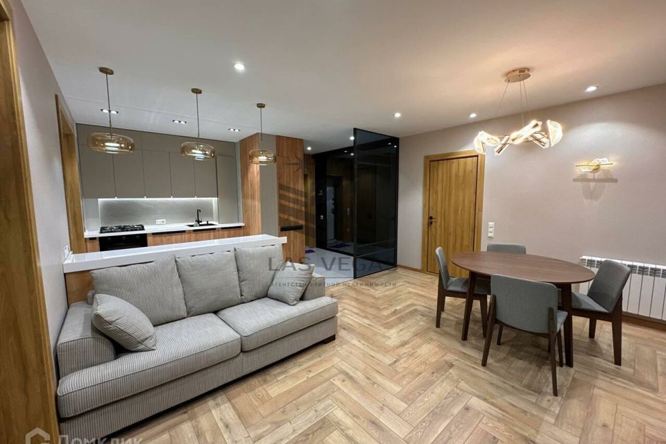 Сдаётся 2-комнатная квартира, 60 м²