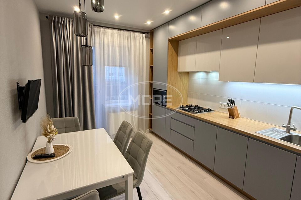 Продаётся 2-комнатная квартира, 64.6 м²