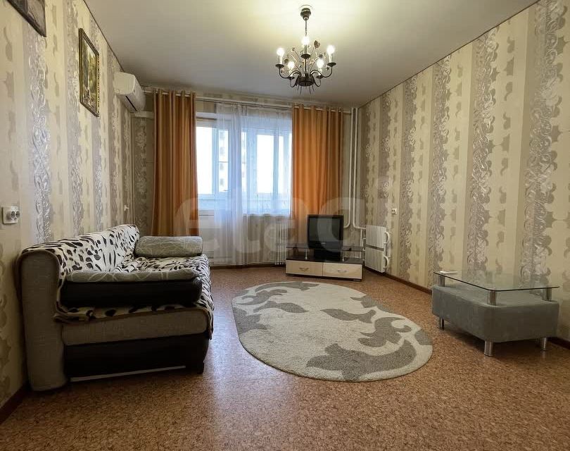 Сдаётся 1-комнатная квартира, 38 м²