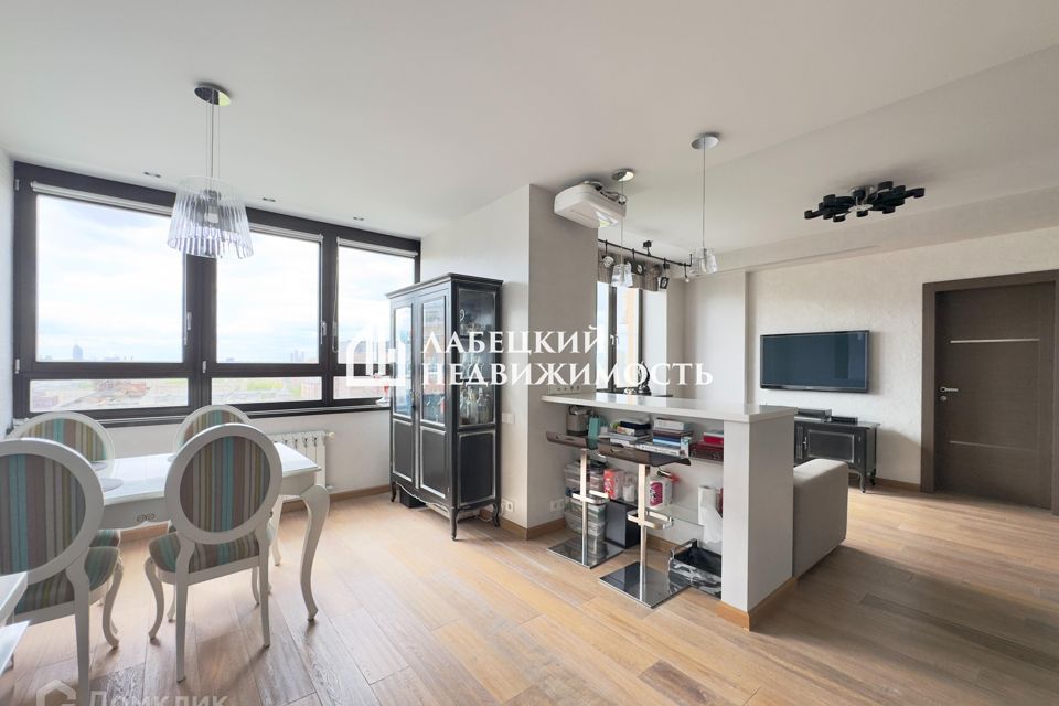 Продаётся 2-комнатная квартира, 83.3 м²