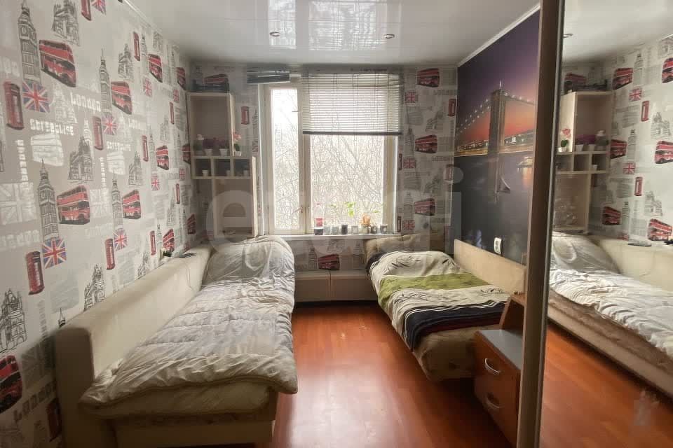 Продаётся 4-комнатная квартира, 62 м²