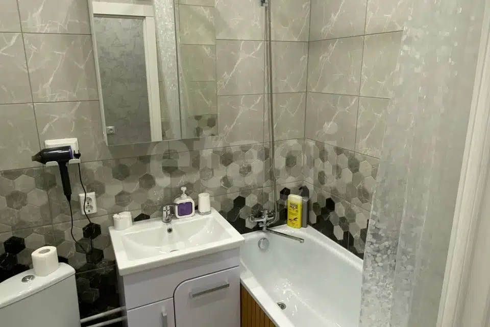Продаётся 2-комнатная квартира, 37.8 м²
