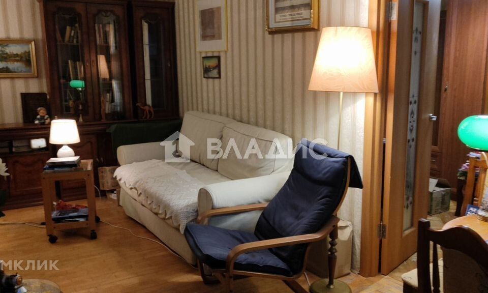 Продаётся 3-комнатная квартира, 52.4 м²