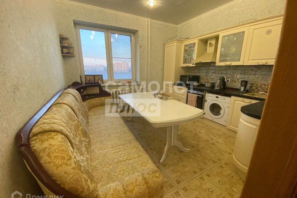 Продаётся 3-комнатная квартира, 102.3 м²