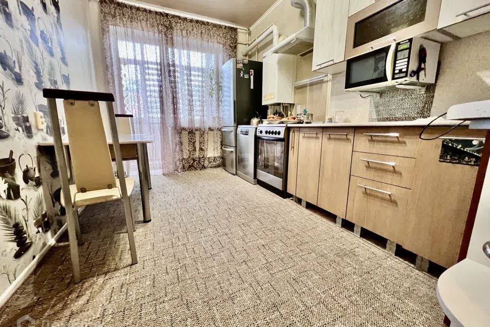 Продаётся 4-комнатная квартира, 92.2 м²