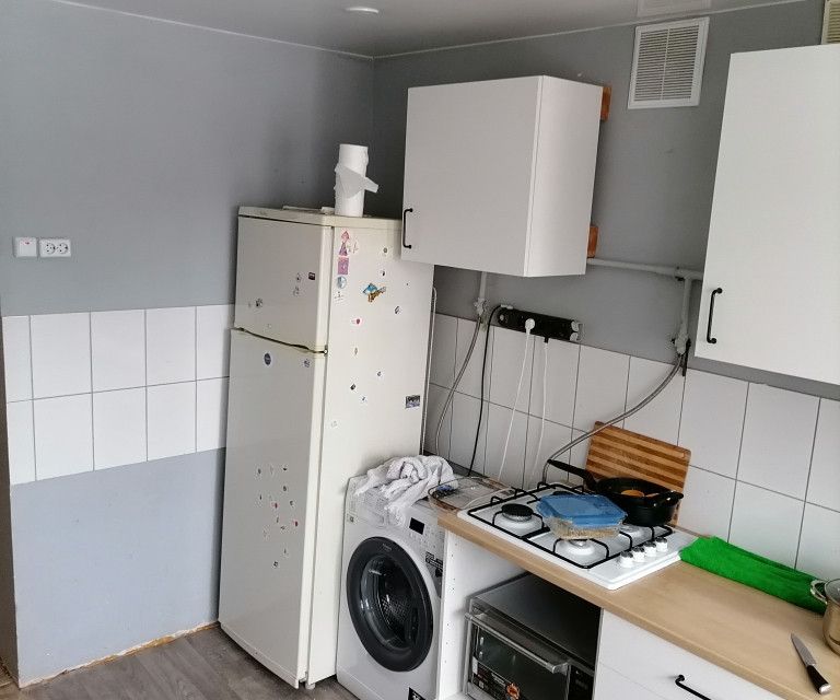 Продаётся 2 комнаты в 6-комн. квартире, 12.6 м²