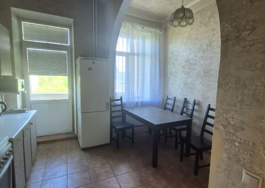 Продаётся 6-комнатная квартира, 131 м²