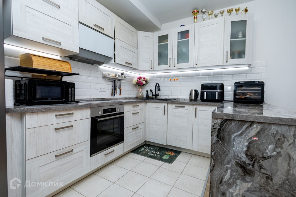 Продаётся 3-комнатная квартира, 72 м²