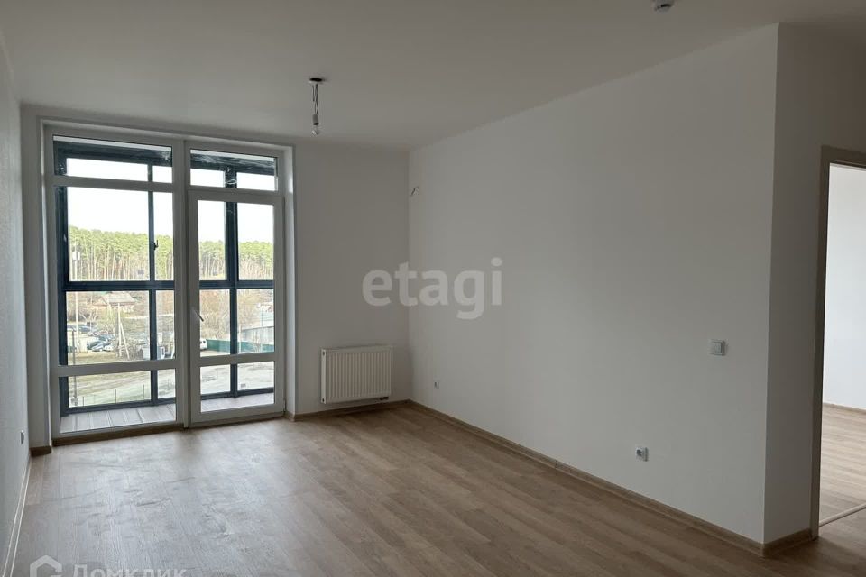 Продаётся 1-комнатная квартира, 42.4 м²
