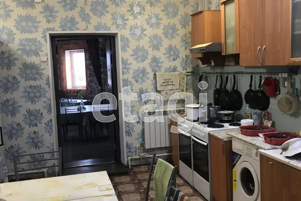 Продаётся 2-этажный дом, 242.9 м²